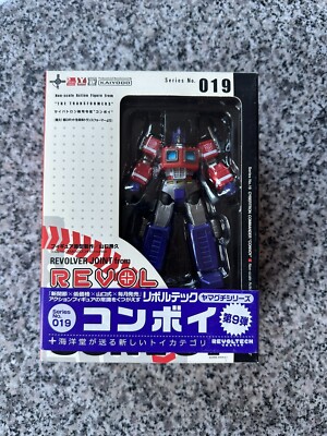 Transformers Revoltech Cybertron Commander Convoy No. 019 Action 