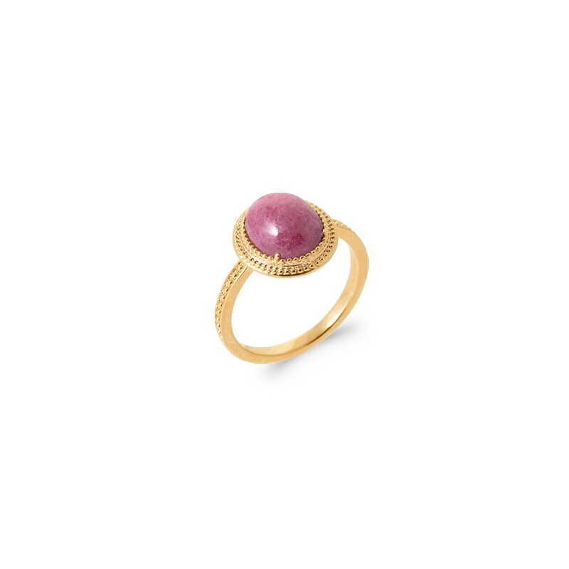 Bague rhodonite cabochon rose et plaqué or 18k cadeau idéal anniversaire pour femme
