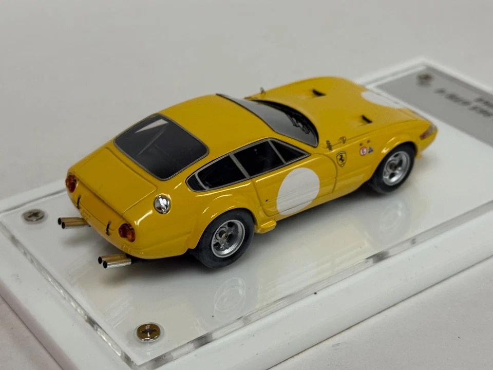 Modelos Rosso 1/43 construidos de Ferrari 365 Daytona GTB/C en amarillo mosca ABG285 Foto 3 de 4