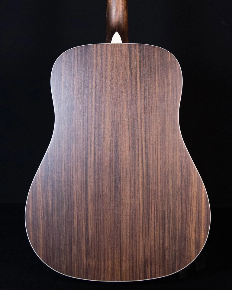 Eastman PCH2D, Tampo de abeto Sitka sólido de cura térmica, parte traseira de pau-rosa laminado e - Imagem 3 de 4