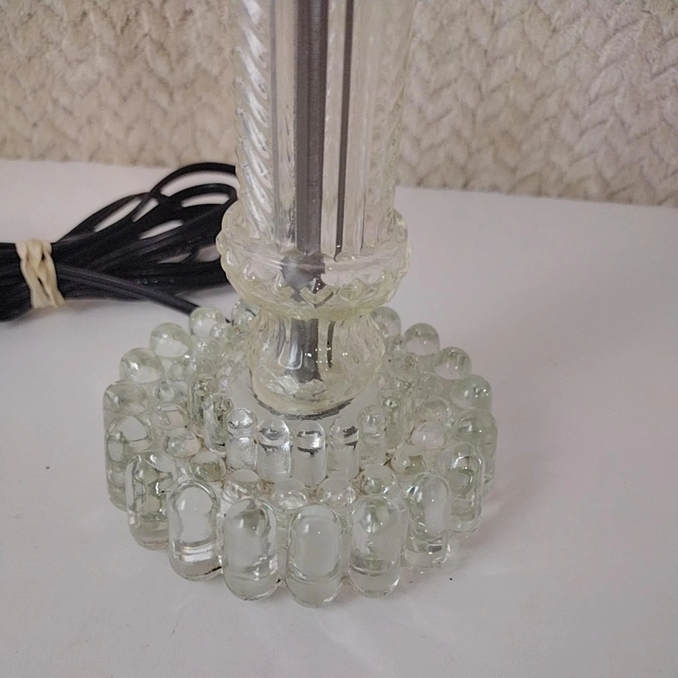 Vintage Clear Pressed Glass Table Lamp Beaded Base Spiral Column Bedside Boudoir - Image 2 of 4