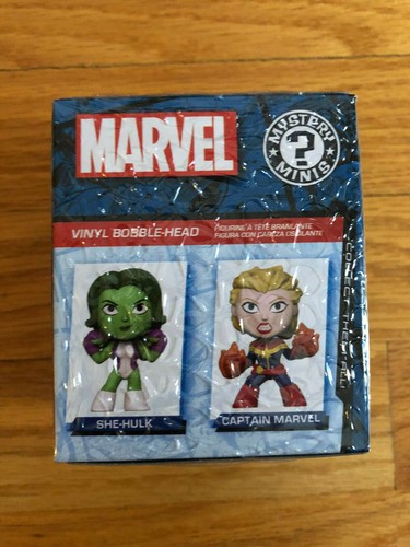 Marvel Funko Mini Captain Marvel Vinyl Collector Corps Exclusive 2016 Sealed - Bild 3 von 6