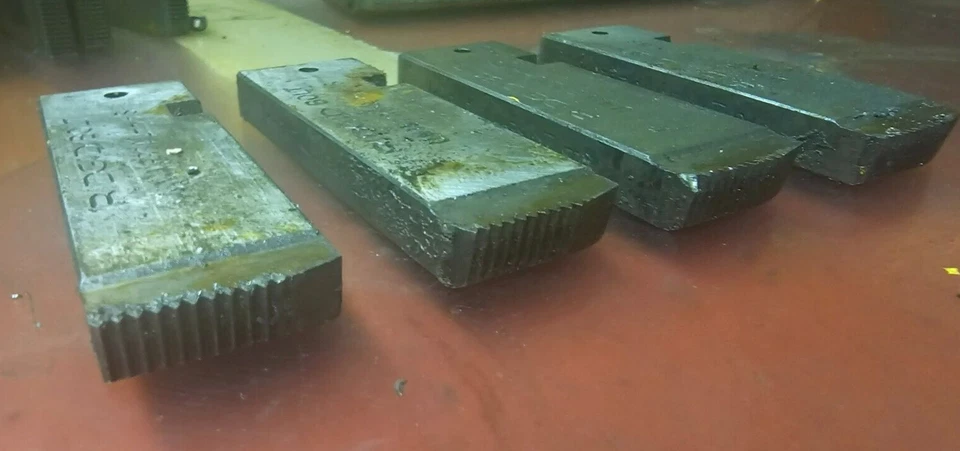 Ridgid 1"-14 NS Universal Bolt Threading Die Set - Image 3 of 4