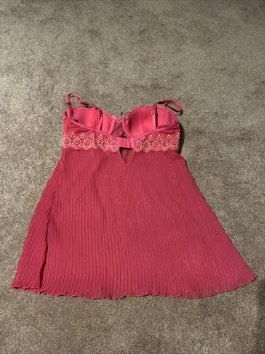 Lencería de peluche rosa Victoria’s Secret Sexy Little Things 34C - Imagen 4 de 7
