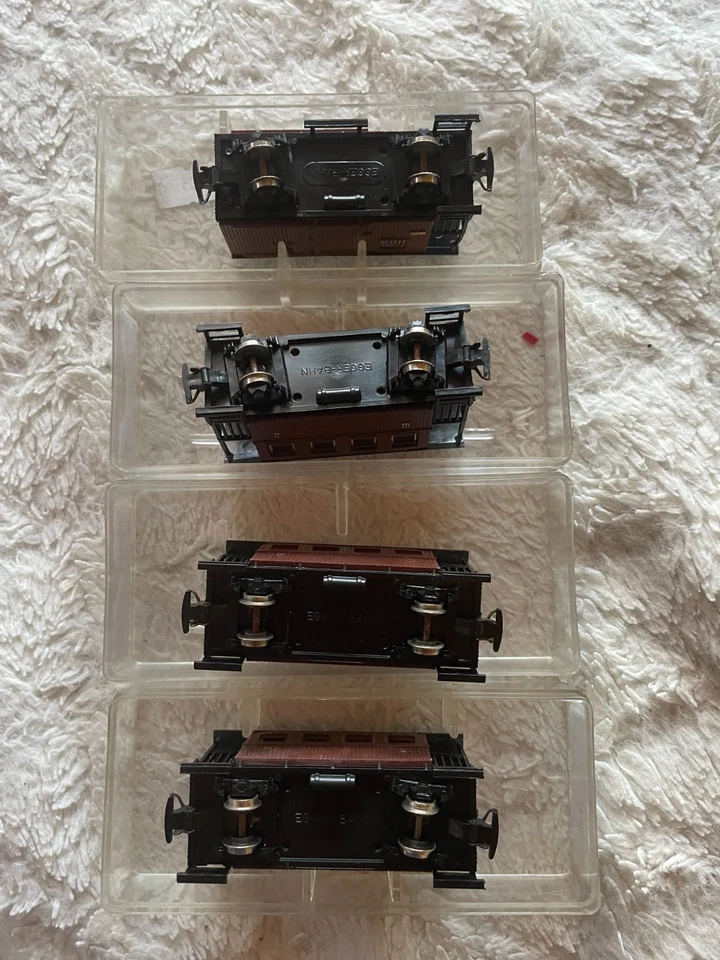 Egger-Bahn H0e 4 x Personen/Packwagen TOP + OVP - Bild 2 von 3