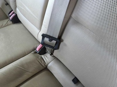 Center Retractor 9-5       1999 Seat Belt Rear 647510