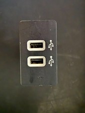 OEM HC3T-14F014-BC FORD EDGE USB DUAL PORT MU...