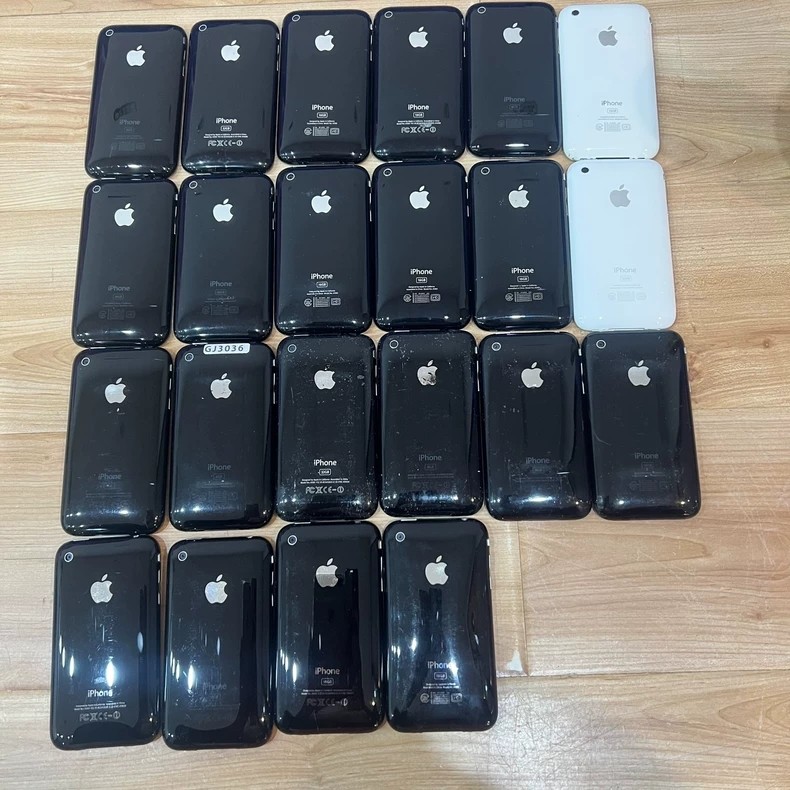 iPhone3GS 32GB 箱付 For Collectors Factory Sealed 2010 Apple iPhone 3GS 32GB
