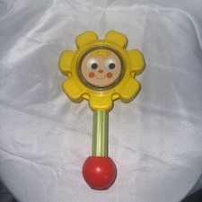 VINTAGE 1973 FISHER PRICE FLOWER RATTLE W EYES 424 WITH MIRROR BABY FACE TOY