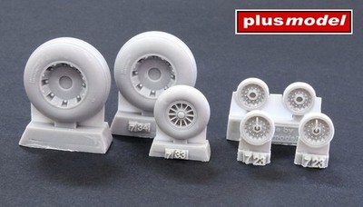 Plus Model AL7071 - 1/72 PBY Privateer wheels smooth pattern - Neu