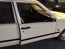 Porte avant et accessoires Volvo 740