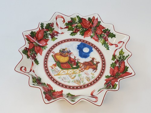 Villeroy & Boch Christmas Bowl Toys Fantasy Santas Flight 9.75”