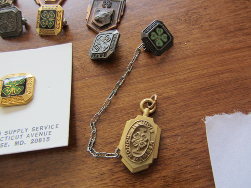 4H pins pin charm vintage lot pinback jewelry 4-H - Picture 6 of 8