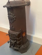 Antiker Ofen, Gusseisen, runder Kanonenofen, verziert, Barbarossa