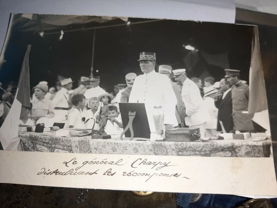 Photo General Charpy Kepi brode Unifome medaille superbe - Photo 1/1