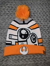 Star Wars: The Force Awakens BB-8 New Era knit beanie with pom-pom