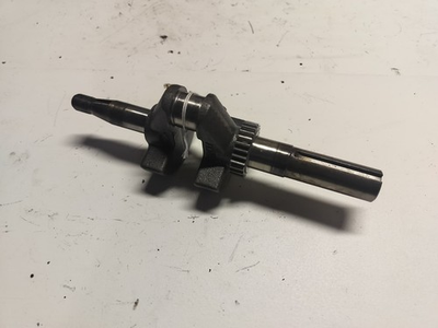 #ad 797253 BRIGGS AND STRATTON ENGINE CRANKSHAFT $95.00