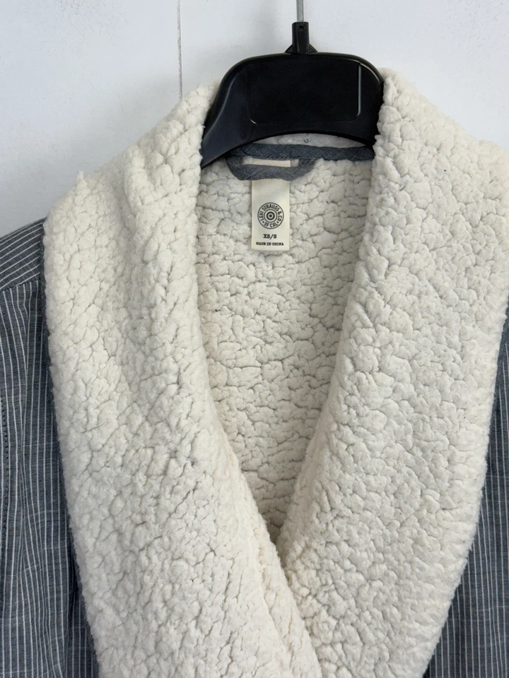 Bata de invierno Levi's Levi Strauss x Target para mujer XS/S cambray oscuro Sherpa Foto 2 de 4