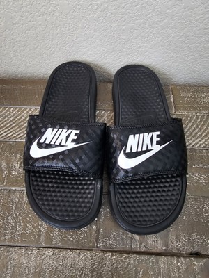 Nike Women's Benassi Just Do It Sandal size 7