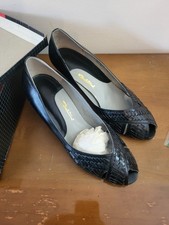 Vintage Revelations Black Heel Shoes Size 9 Wide Read Below