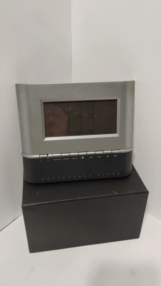 Pronóstico meteorológico Radishack. Comprobar y funciona datos útiles excelente estado Foto 2 de 3