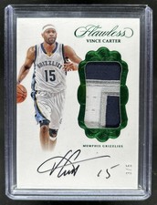 2016-17 Panini Flawless Vince Carter Vertical Patch Auto Emerald #/5 Grizzlies