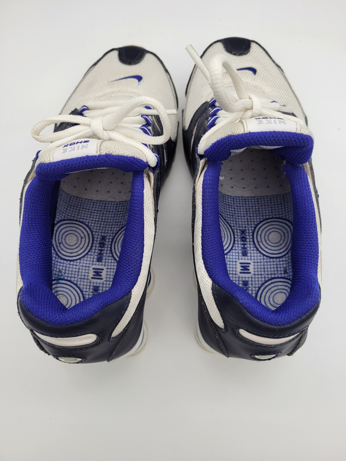 Nike Shox NZ Womens Size 6.5 Shoes Dusty Gray Brave Blue Summit White Violet image 8