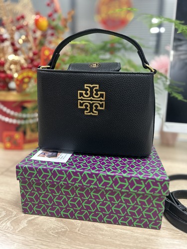 TORY BURCH Black Pebble Pattern Handbag Bag Purse W/box NEW