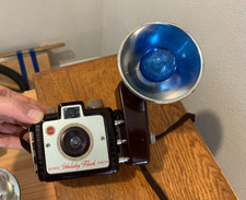 Vintage 1950's Kodak Brownie HOLIDAY FLASH Camera w/Strap Untested
