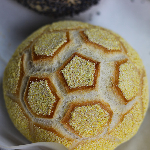Red 3.5" Soccer Ball Pattern Bread Stamps Soccer Ball Concha Cutter - Afbeelding 4 van 8