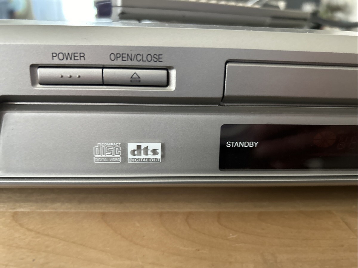 Sharp DV-740 DVD / CD / Video CD Player | Silver | DVD Player