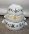 Vintage Pyrex Town and Country Cinderella Mixing Bowl Set (Nesting Bowls)  1960s