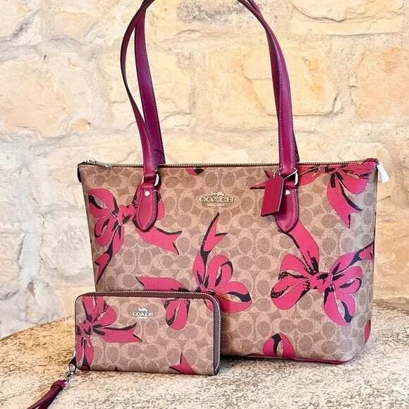 Coach Gallery Bow Signature Tote handbag Wallet Options Rare