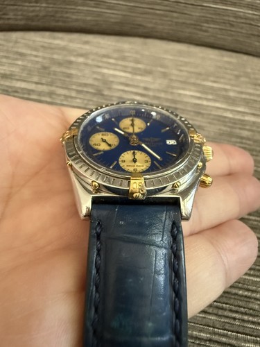 Breitling Chronomat B13048 Blue Dial 39mm  running and keeping time