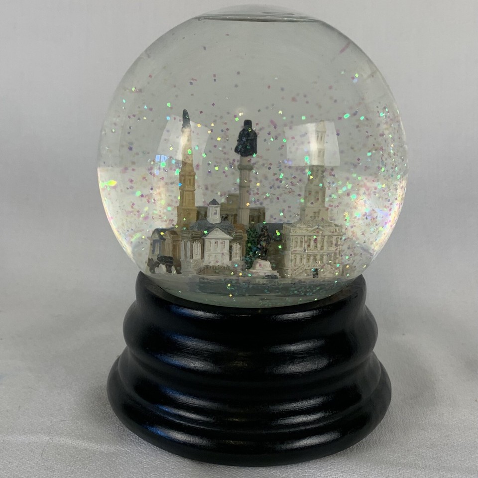 SAKS FIFTH AVENUE CHARLESTON SC LANDMARK MUSIC BOX SNOW GLOBE VINTAGE