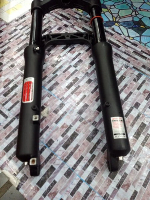 Suspension Air Fork 20" 140mm Snow Electric Mountain Bicycle 4.0 Fat Fork Tire - Image 2 of 4