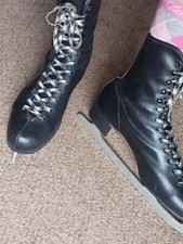 ICE SKATES Men's size 8, "Tempered steel Canada," black, pre-owned. 25.
