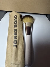 Jones Road The Bronzer Brush