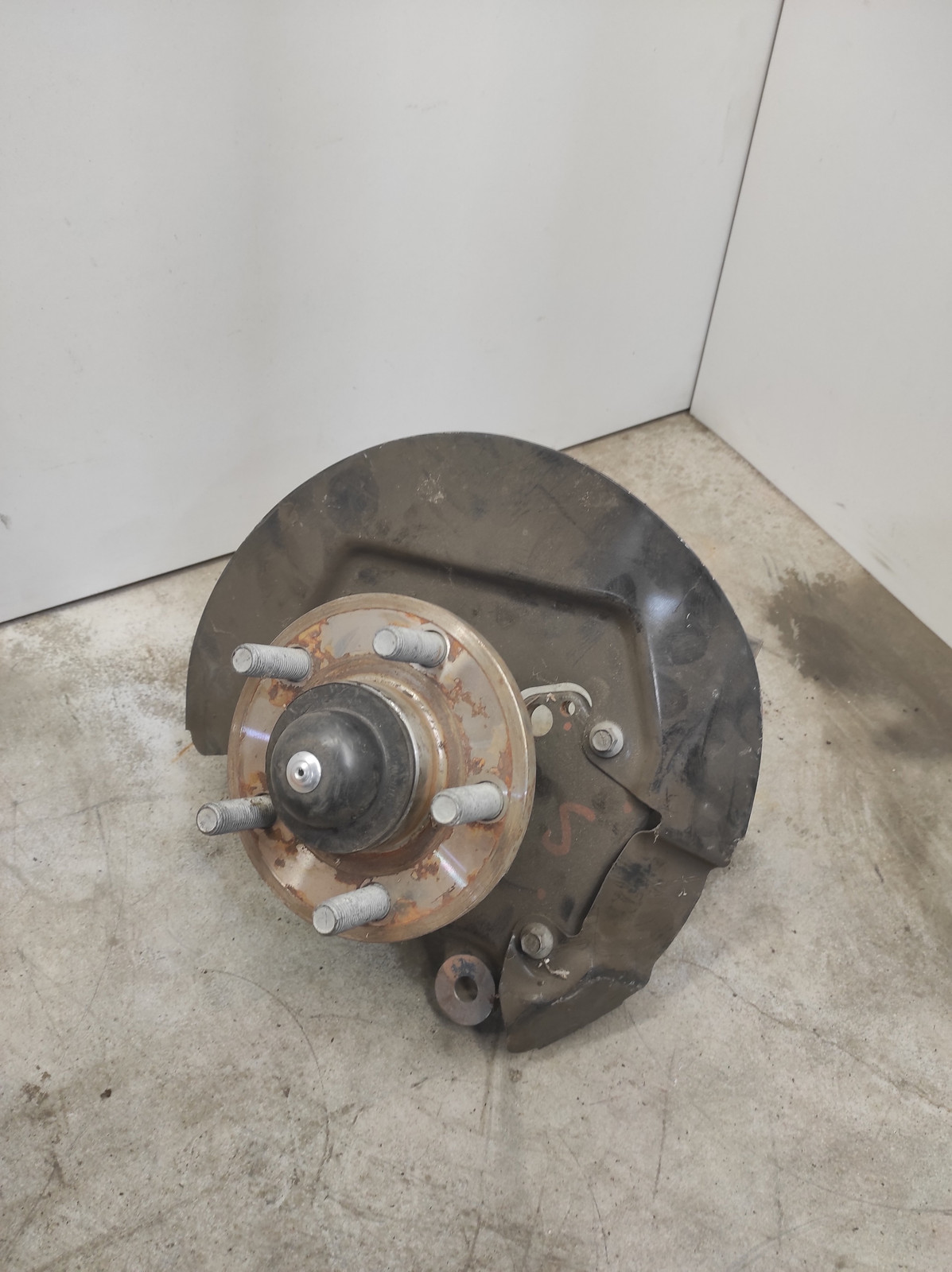 FORD USA MUSTANG Coupe Front Right Wheel Hub FR3C3107A 2016 29089044