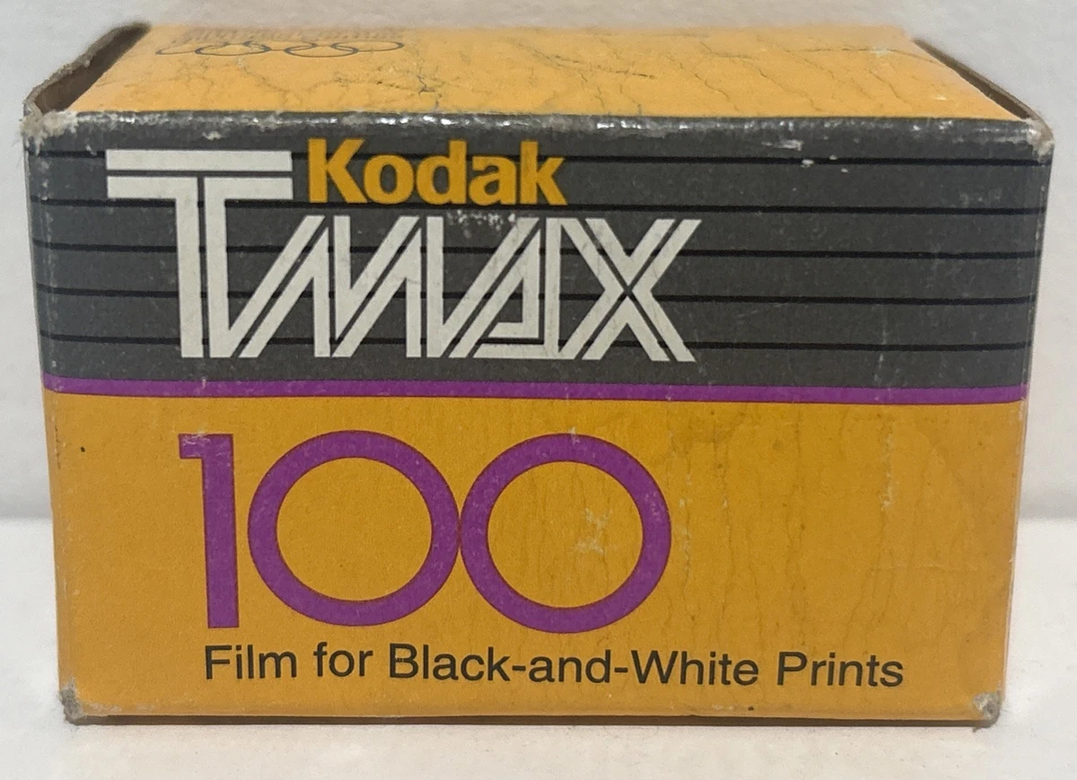 Kodak 100 T-Max film. 5 pack in 120 format. Expired 2013 - Fotohandel