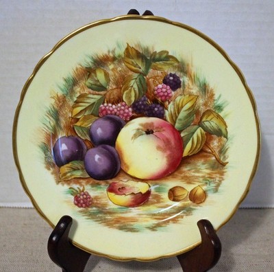 VINTAGE AYNSLEY GOLDEN ORCHARD BREAD PLATE 6 - 1/2 INCHES DIAMETER