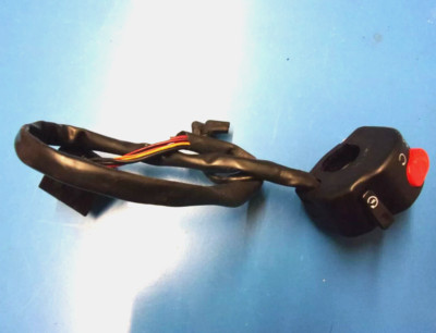 TRIUMPH SPRINT ST 1050 (2005-2011) OEM LENKERSCHALTER SCHALT START EIN/AUS RECHTS