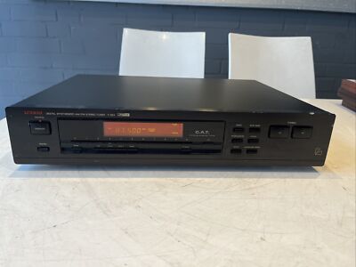 Luxman T-353 Digital Synthesized AM/FM Stereo Tuner - Bitte Lesen !