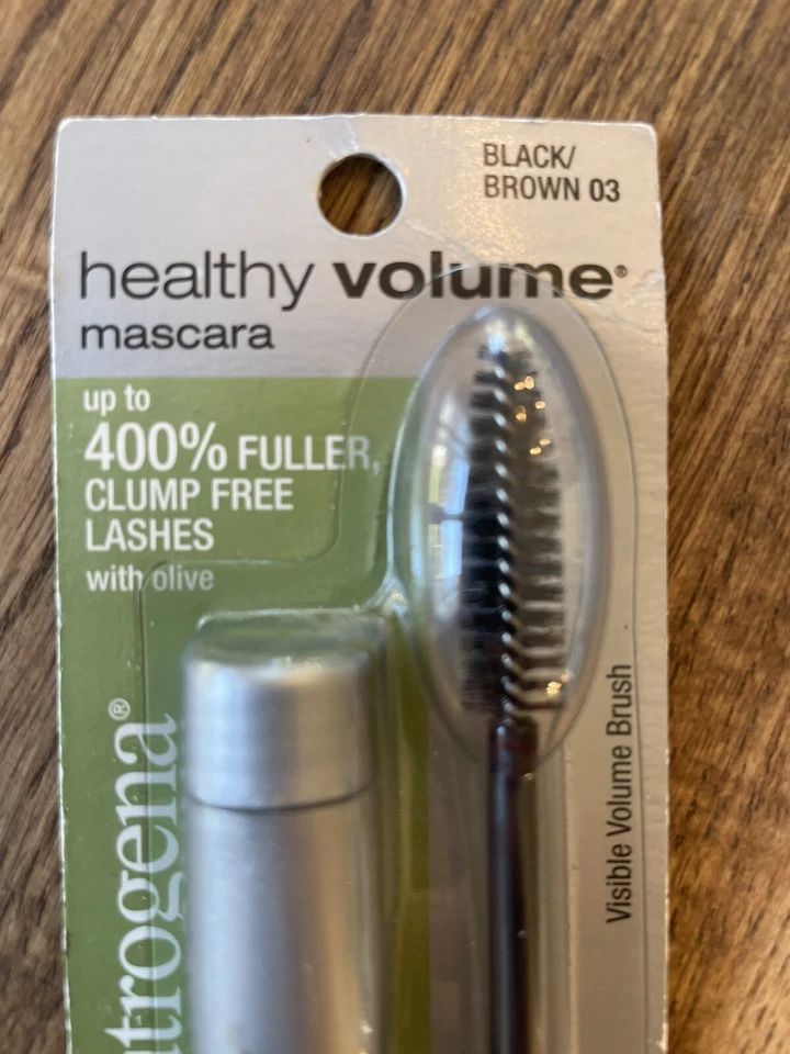 Neutrogena Healthy Volume Lash-Plumping Mascara - 03 Black/Brown, 0.21 oz. - Image 4 of 4