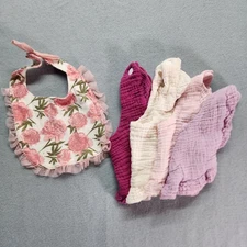 Baby Girl Bibs (LOT 4)