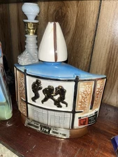 Jim Beam 1972 Pro Football Hall Of Fame Canton Ohio Decanter Liquor Bottle Empty