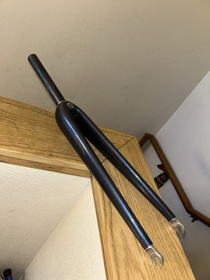 carbon fork 1  in threadless fixed gear road bike wound up njs track colnago SM