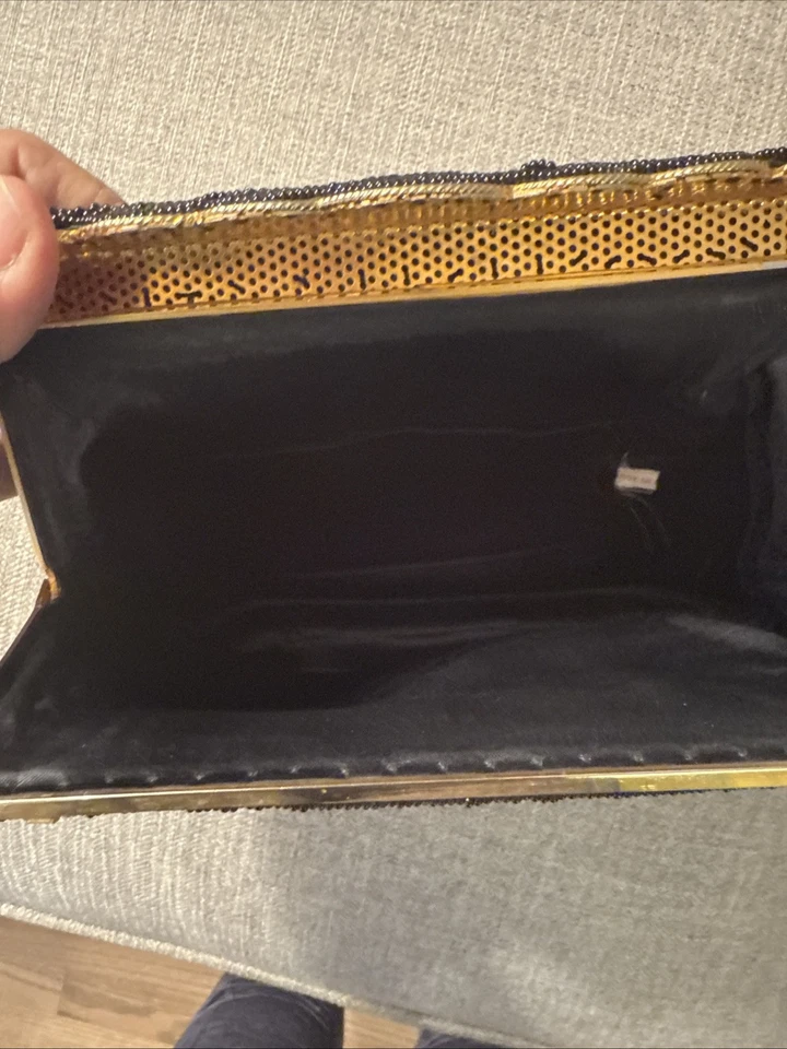 Linda Bolsa de Mão Vintage Needlepoint Tapeçaria Floral Frisada Preta Articulada - Imagem 4 de 4