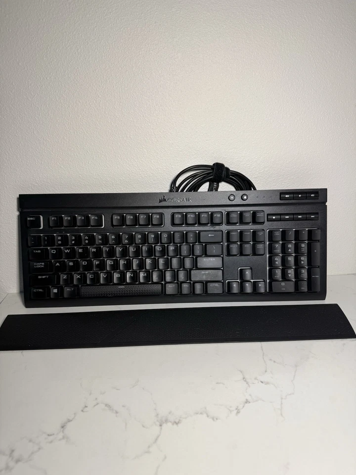 Corsair K68 RGB (CH9102010NA) Mechanical Gaming Keyboard - Image 2 of 4