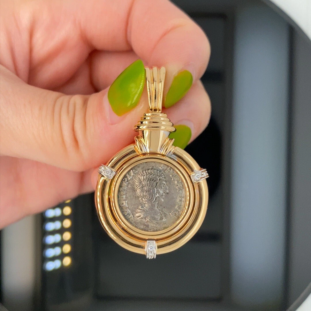 Diamond medallion pendant